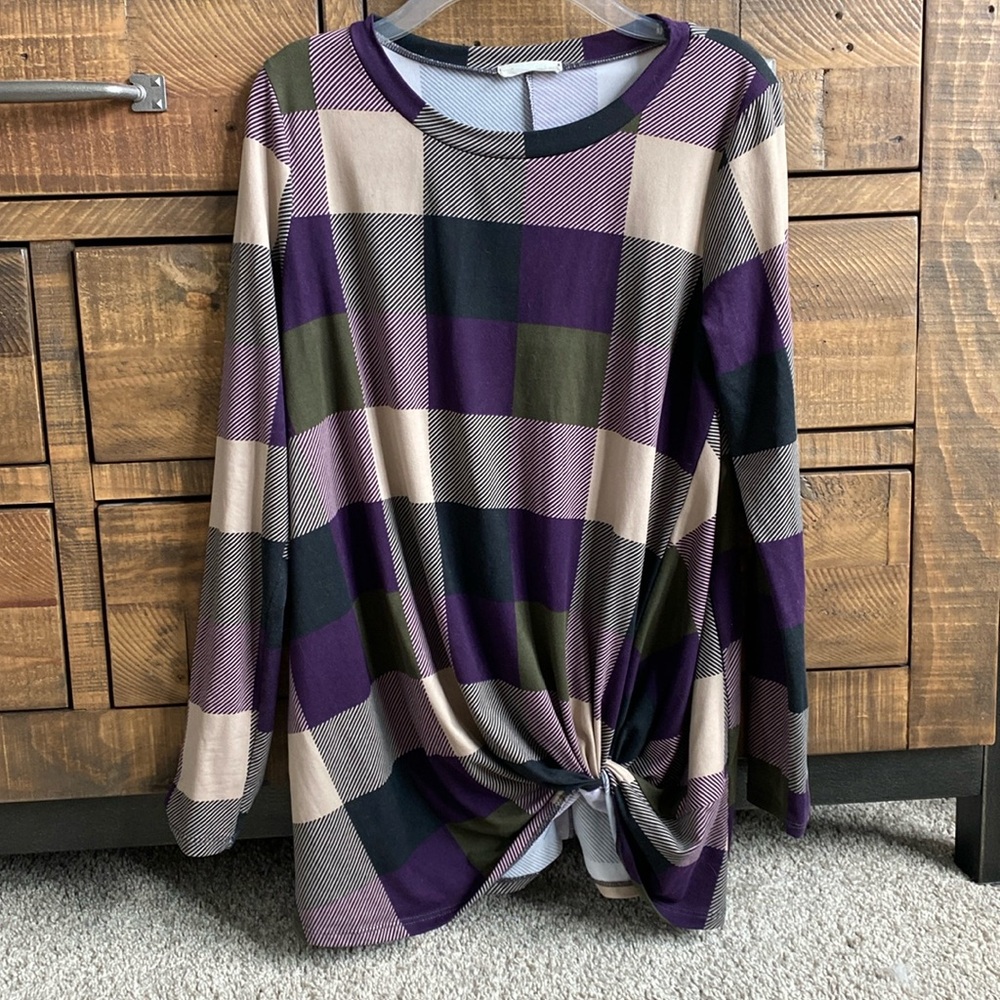 Plaid long sleeve shirt, very lightweight
